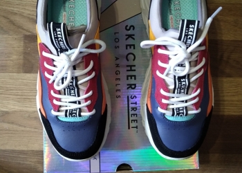 Кроссовки Skecher