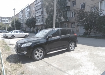 Toyota RAV4, 2011