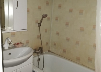 3-к квартира, 53 м2, 1/2 эт.