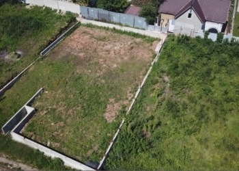 Срочная продажа! Уникальный участок у озера в городе Самаре!