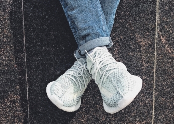 Кроссовки Yeezy Boost 350 V2 - унисекс (повседневные, спортивные)