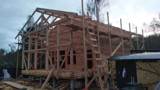 Брусовые дома и бани из профилированного бруса, срубы.