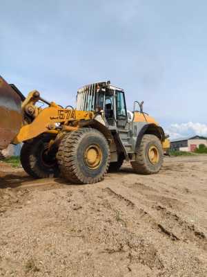 Продам фронтальный погрузчик Liebherr 574