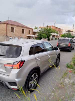 Mitsubishi Outlander, 2021