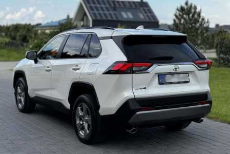 ������ Toyota RAV4, 2021