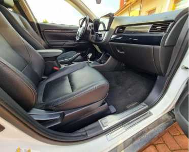 Mitsubishi Outlander, 2016