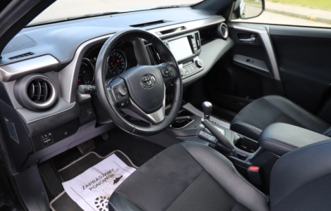 ������ Toyota RAV4, 2019