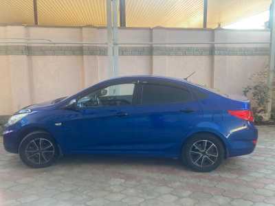 �������  Hyundai Solaris, 2012