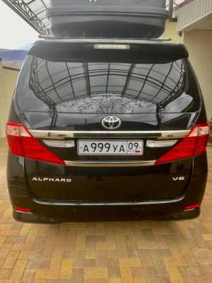 Toyota Alphard 3,5  2011