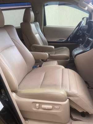 Toyota Alphard 3,5 ���� 2011