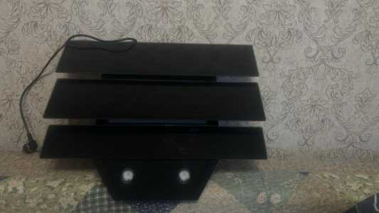 Вытяжка новая, 60