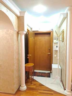3-к квартира, 63 м2, 4/5 эт.с дорогим ремонтом