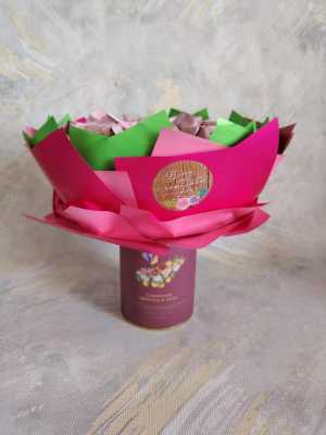 Букет из конфет и чая.