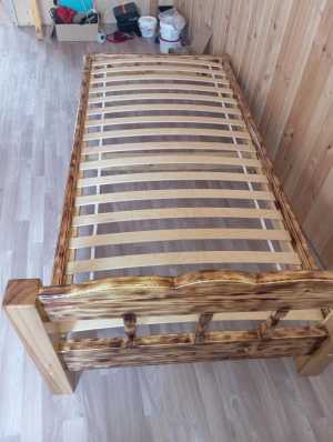 Кровать из чистого дерева для дома и дачи