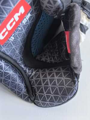 Хоккейные краги CCM ft6 pro