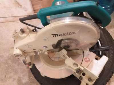 Продается Makita LS1040f
