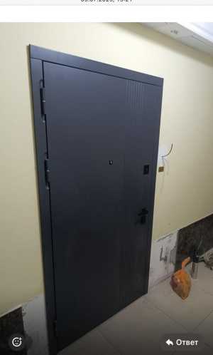 Продам входную железную дверь 980*2080
