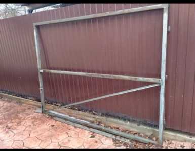 Продам ворота распашные и калитку