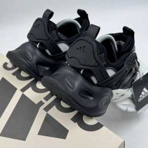 Adidas XLG Runner Deluxe