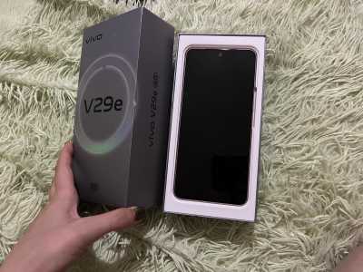 Смартфон Vivo V29 e