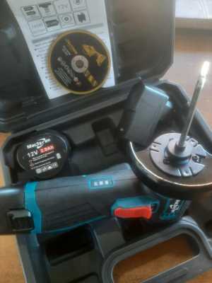 Аккумуляторная болгарка новая.