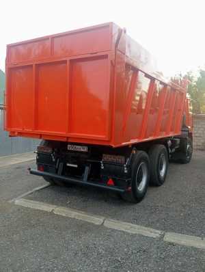 Самосвал КАМАЗ 6520