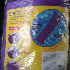 Надувной матрас для плавания.