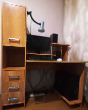 Компьютерный стол