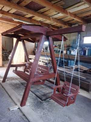 Высота 2м, длина 2м, длина скамейки 150