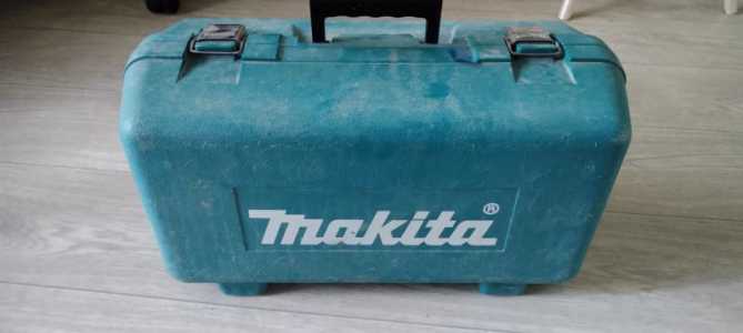  Makita KP0810C