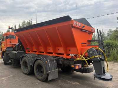 Пескоразбрасыватель на шасси ПРС-7.0 (7-8 куб.)