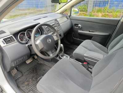 ������ Nissan Tiida, 2013