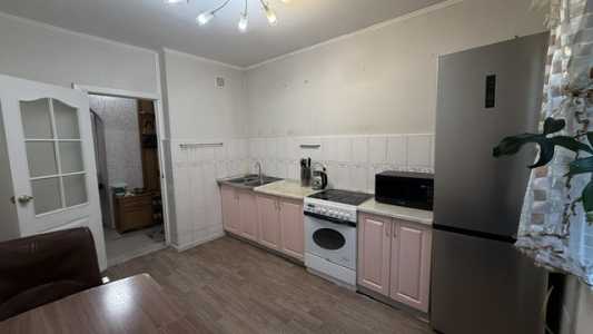 3-� ��������, 63 �2, 1/5 ��.