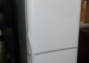 Холодильник Indesit