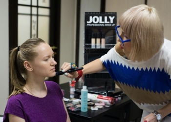 Обучение Визажист -стилист от Школы студии De Klie make-up class