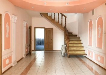 5-к квартира, 250 м2, 3/3 эт.