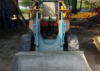 Продается мини-погрузчик Yanmar