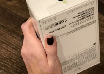 Абсолютно новый iPhone XS Max, запечатан