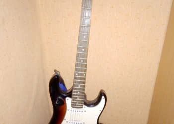 Электрогитара