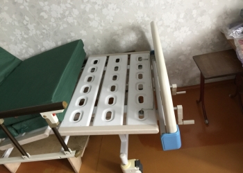 Кровать для лежачего больного