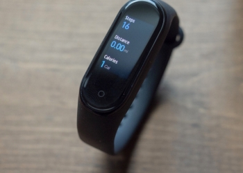 Фитнес браслет Xiaomi Mi Band 4