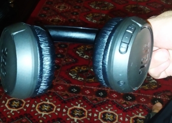 Продаю хорошие наушники звук отличный