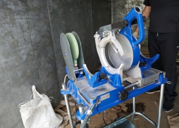 Станок для пайки пластиковых труб