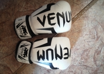 Перчатки Venum