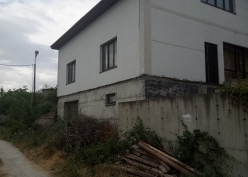 Продам новый дом 293 кв.м и 7 сот.земли первая линия п.Северная Озереевка