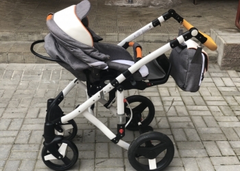 Продам детскую коляску