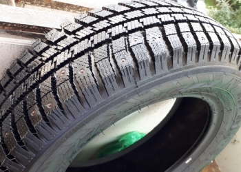 Шины зимние шипы новые 185/65R14
