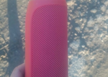 Телефон и колонкп