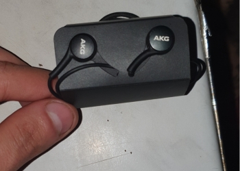 Наушники AKG