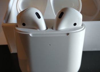   Airpods